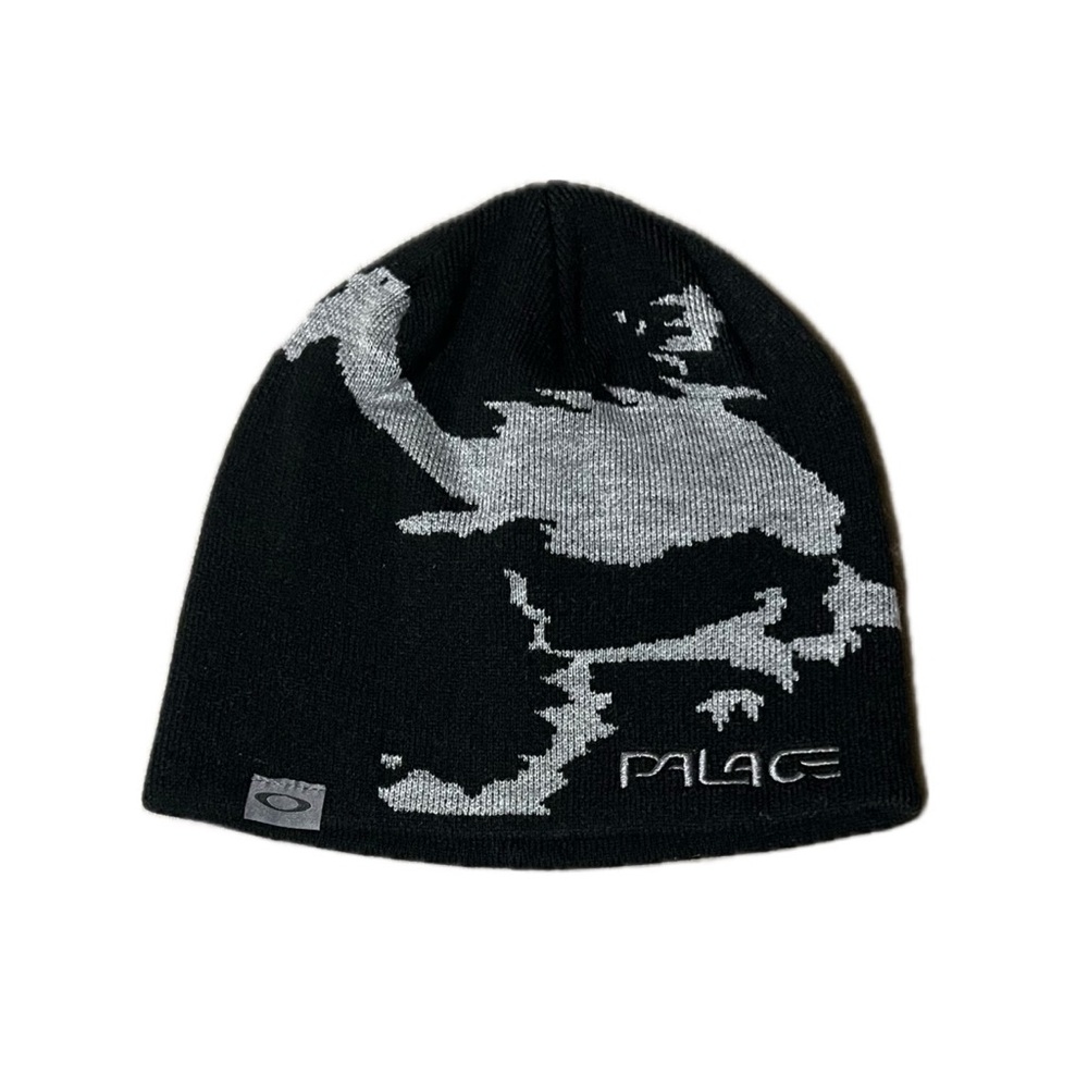 **SOLD PALACE x Oakley Scatter Skull beanie